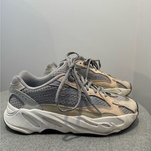 YEEZY boost700 Size US M 7